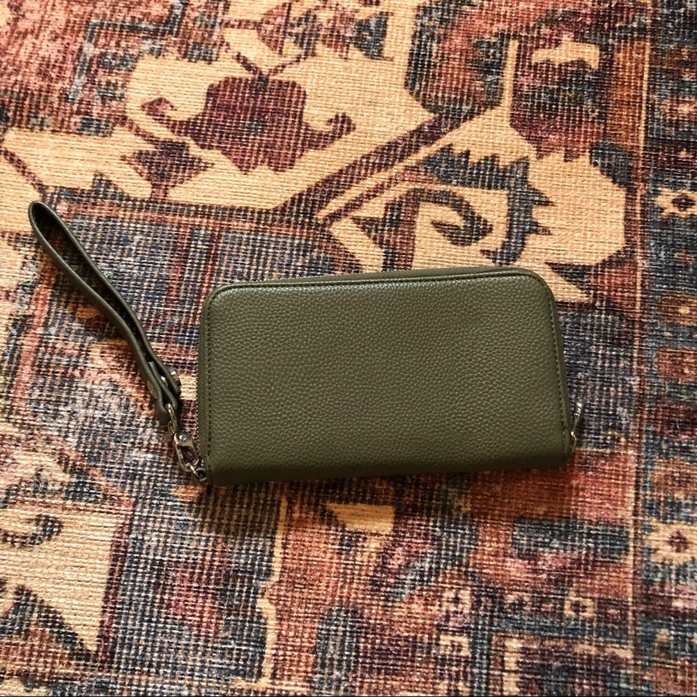 Thirty One All About the Benjamin's Wallet